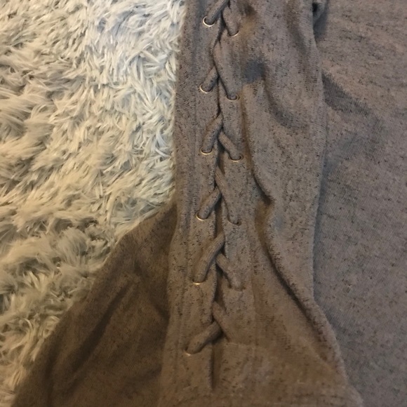 AEO Soft & Sexy long sleeve - Picture 2 of 4